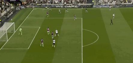 著名记者劳 著名记者劳