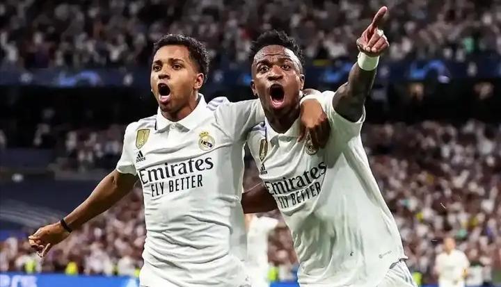 维尼修斯低 维尼修斯低