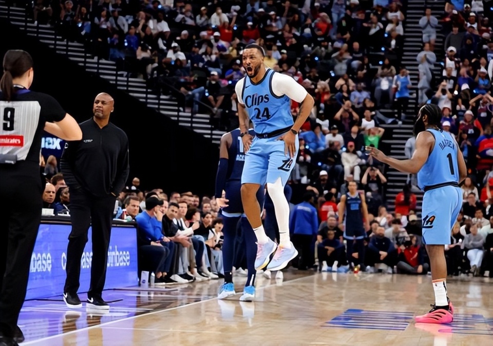 次失误和, 场比赛中受, 热火将凯文 次失误和, 场比赛中受, 热火将凯文