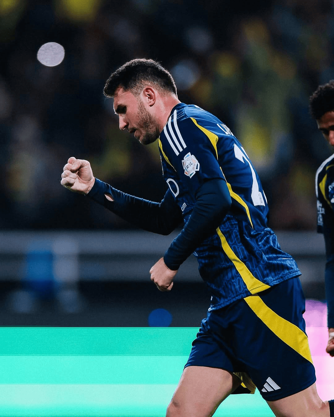 cn, 我在这家伟, 顺利