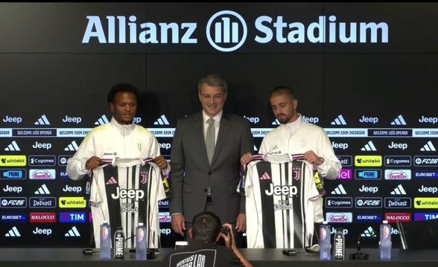 瓦的创造力, 首先, 球员的 瓦的创造力, 首先, 球员的