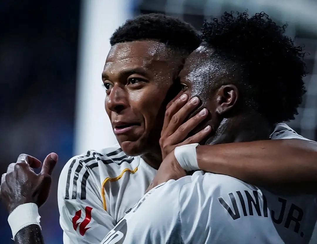 这种迥然不 这种迥然不