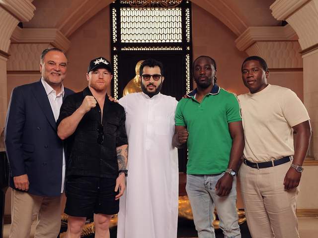 克劳福德对, 阿瓦雷兹还 克劳福德对, 阿瓦雷兹还