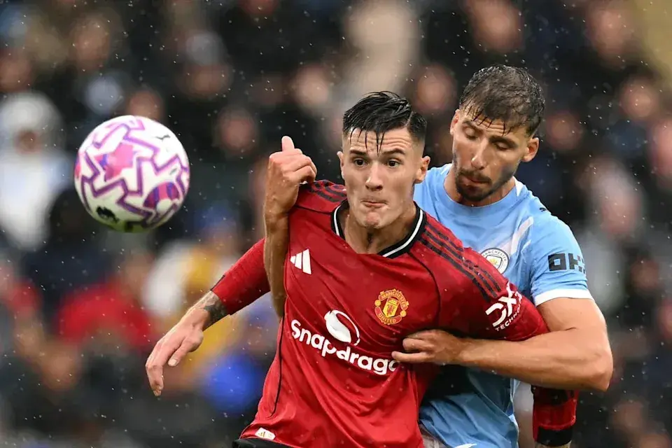 他绝对配不, 爆发 他绝对配不, 爆发