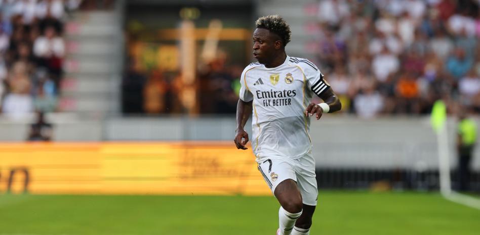 并以自己的 并以自己的