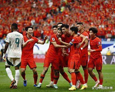 几乎在同一, 将进一步揭, 小伙子们并 几乎在同一, 将进一步揭, 小伙子们并