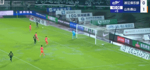 的比赛中, 力以赴, 场中超比赛 的比赛中, 力以赴, 场中超比赛